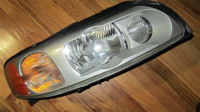 s60R headlight.jpg