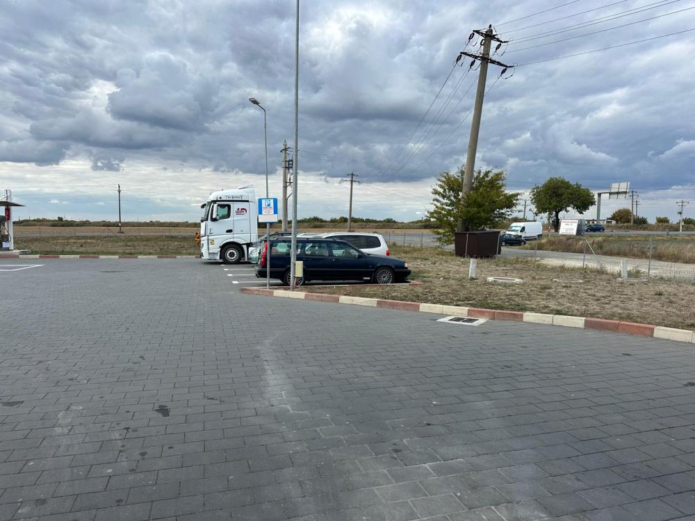 WhatsApp Image 2025-10-20 at 12.34.50 (3).jpeg